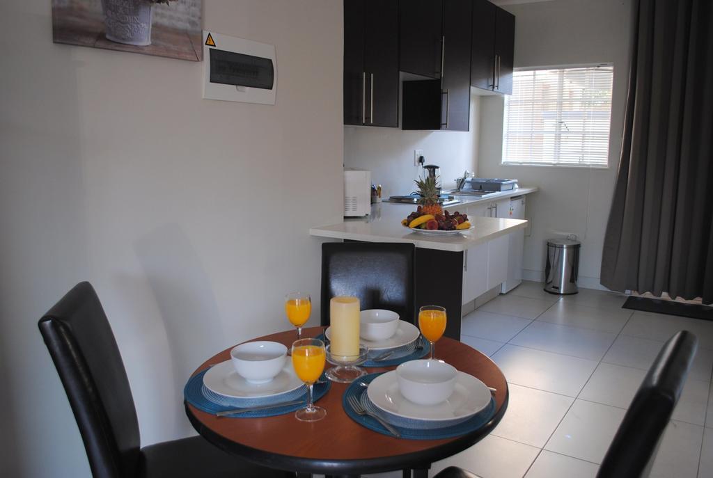 Appartamento 86 Edison Self Catering Johannesburg Esterno foto