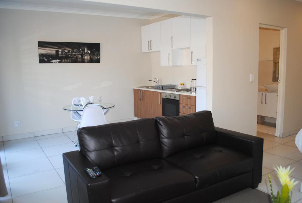 Appartamento 86 Edison Self Catering Johannesburg Esterno foto